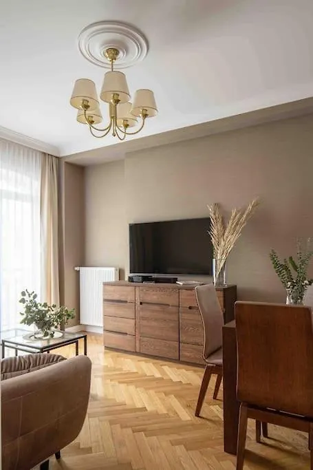 Wyzwolenia Apt , Lazienki Park & Zbawiciela Sq. 2' Warszawa Apartament