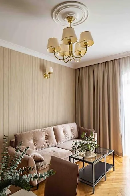 Apartament Wyzwolenia Apt , Lazienki Park & Zbawiciela Sq. 2' Warszawa