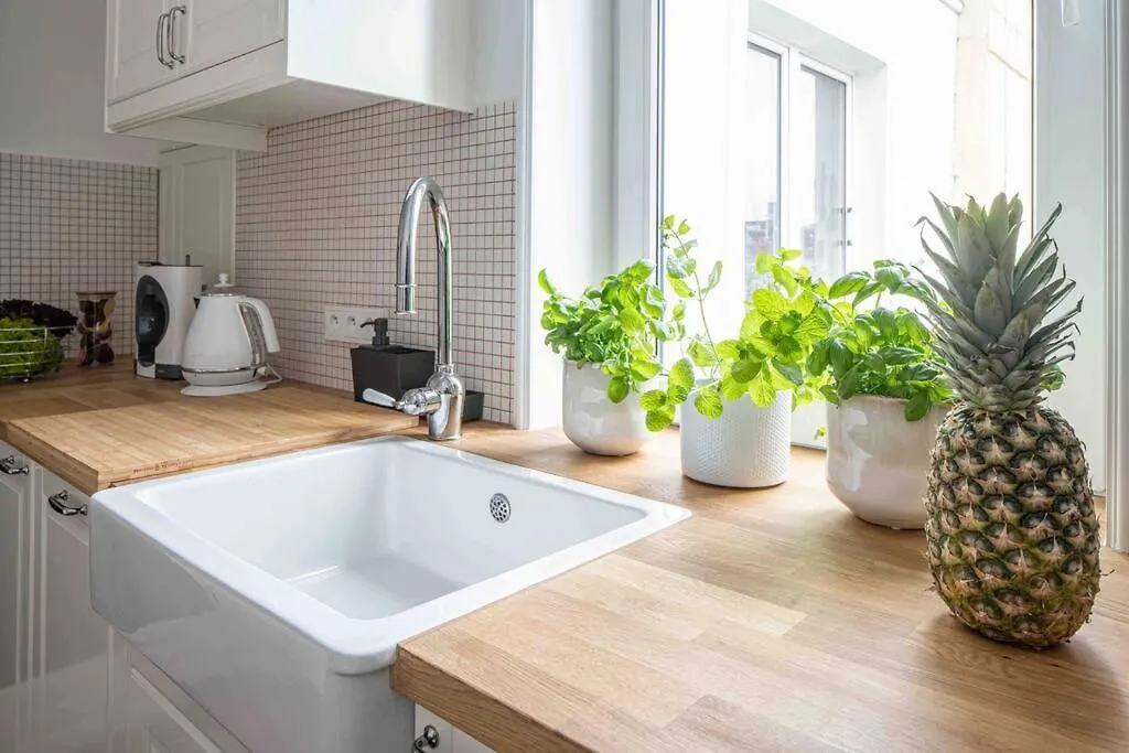 Apartament Wyzwolenia Apt , Lazienki Park & Zbawiciela Sq. 2' Warszawa